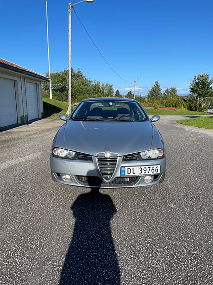 Alfa Romeo 156 2 of 22