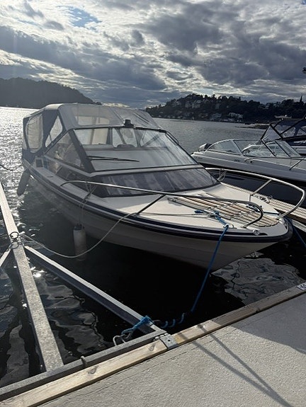 Draco 2300 Suncab 1987 – Volvo Penta 200 hk 2 of 13
