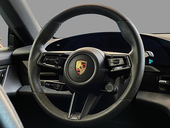 Porsche Taycan 4 21 of 30