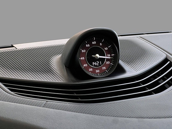 Porsche Taycan 4 19 of 30