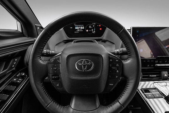 Toyota bZ4X 17 of 26