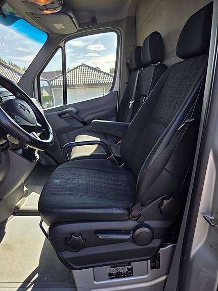 Mercedes-Benz 316 cdi 14 of 23