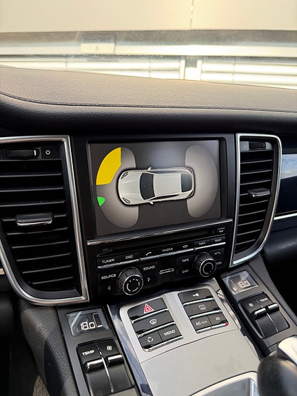 Porsche Panamera 4 19 of 30
