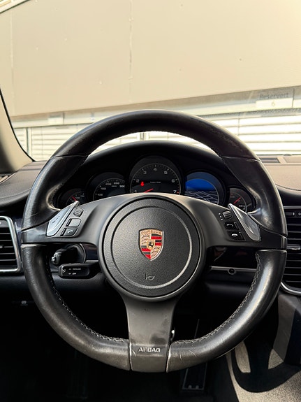 Porsche Panamera 4 22 of 30