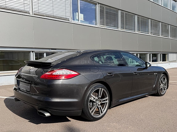Porsche Panamera 4 4 of 30