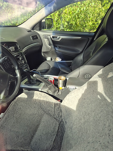 Volvo XC70 3 of 7