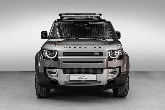 Land Rover Defender 110 5 of 30