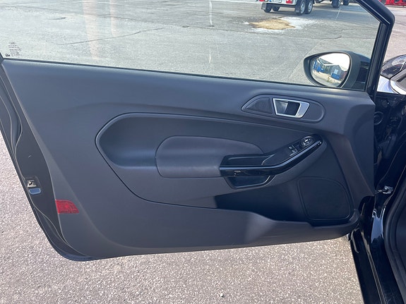 Ford Fiesta 16 of 25