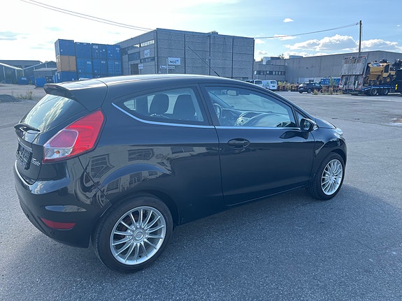 Ford Fiesta 7 of 25