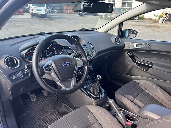 Ford Fiesta 15 of 25