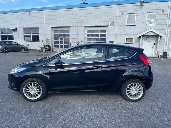 Ford Fiesta 12 of 25
