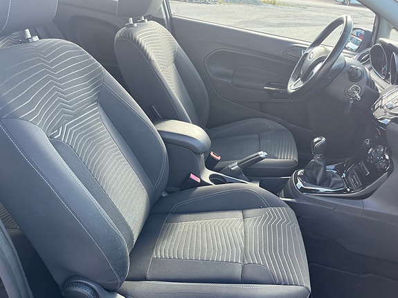 Ford Fiesta 19 of 25