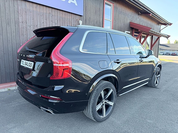 Volvo XC90 9 of 30