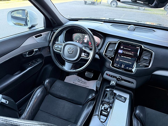 Volvo XC90 21 of 30