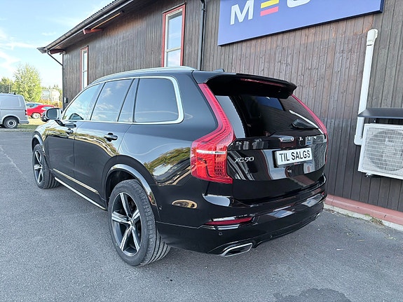 Volvo XC90 6 of 30