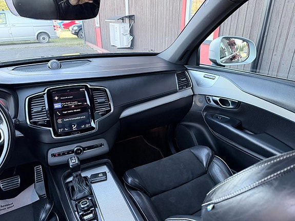 Volvo XC90 23 of 30