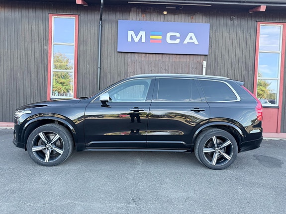 Volvo XC90 4 of 30