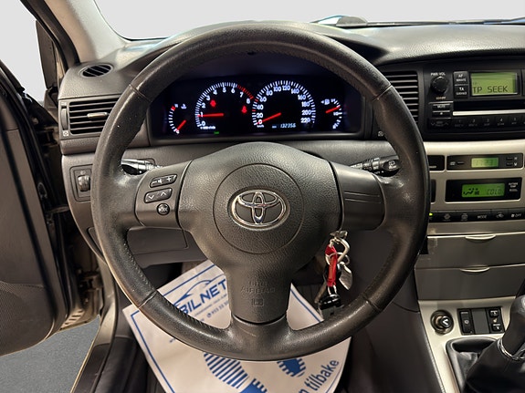 Toyota Corolla 25 of 30