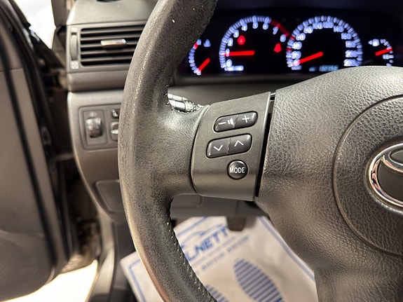 Toyota Corolla 23 of 30