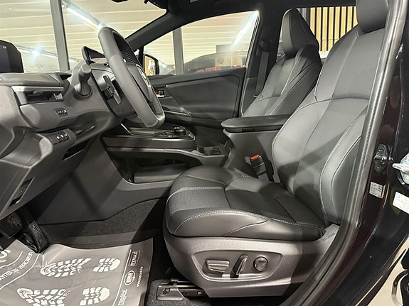 Subaru Solterra 18 of 27