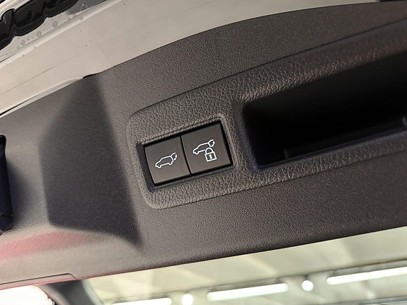 Subaru Solterra 13 of 27