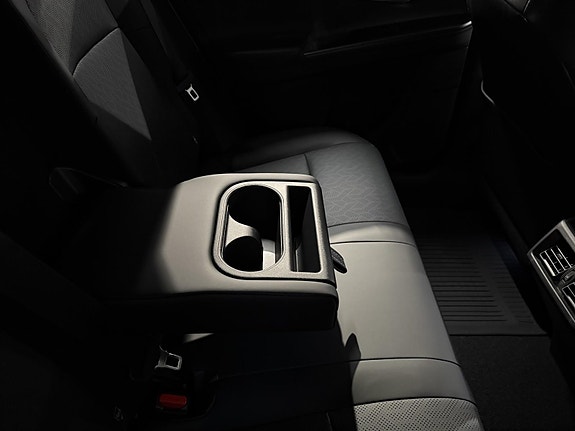 Subaru Solterra 15 of 27