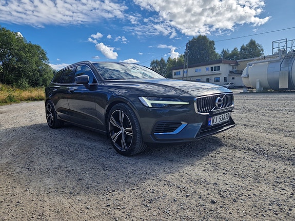 Volvo V60 4 of 19