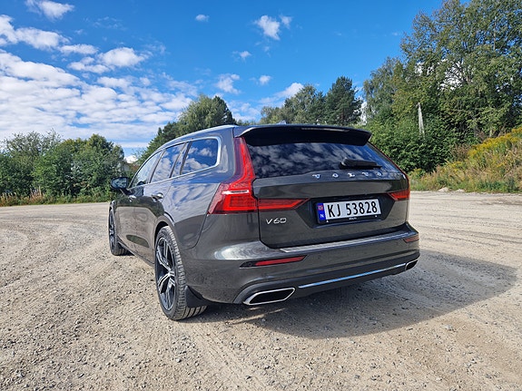 Volvo V60 3 of 19