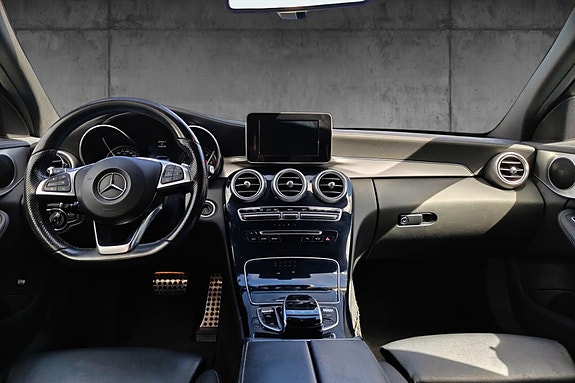 Mercedes-Benz C250 7 of 8