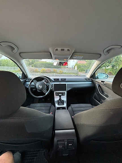 Volkswagen Passat 4 of 8