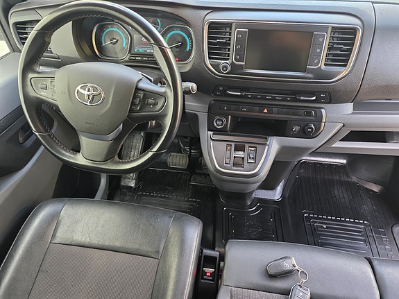 Toyota Proace 25 of 30