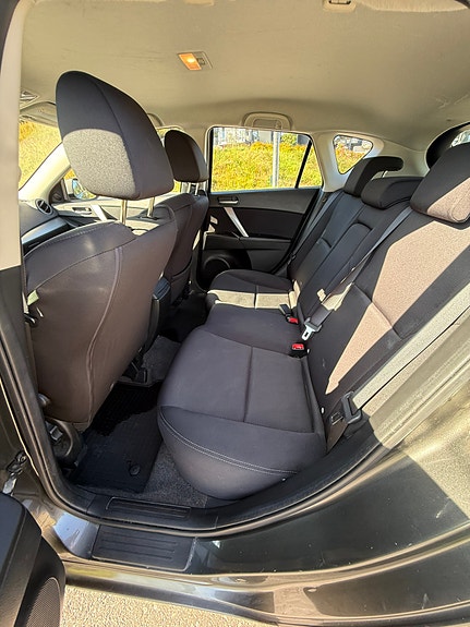 Mazda 3 8 of 15