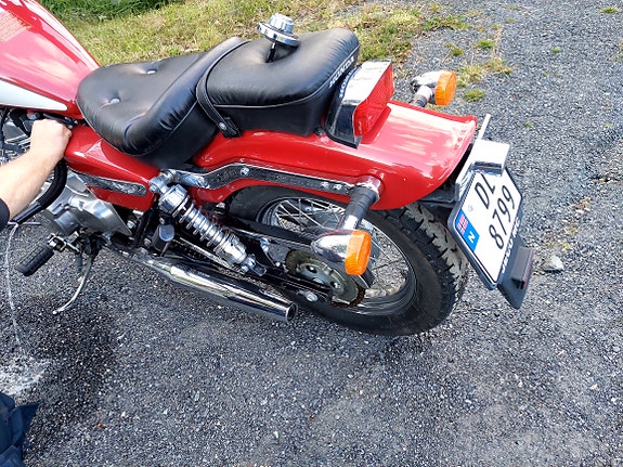 Honda CA 125 Rebel 2 of 14