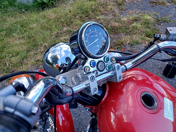 Honda CA 125 Rebel 7 of 14