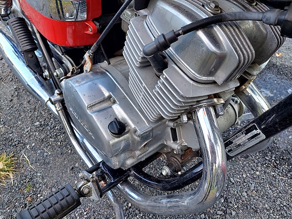 Honda CA 125 Rebel 6 of 14