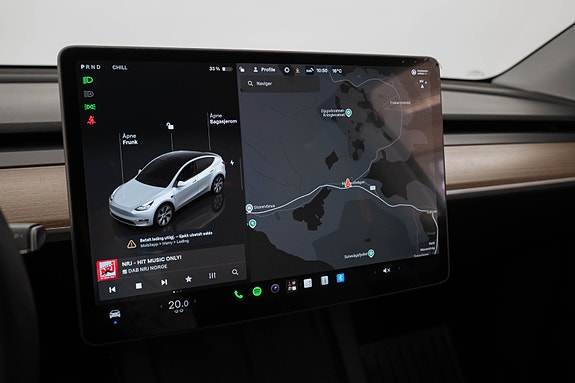 Tesla Model Y 15 of 25
