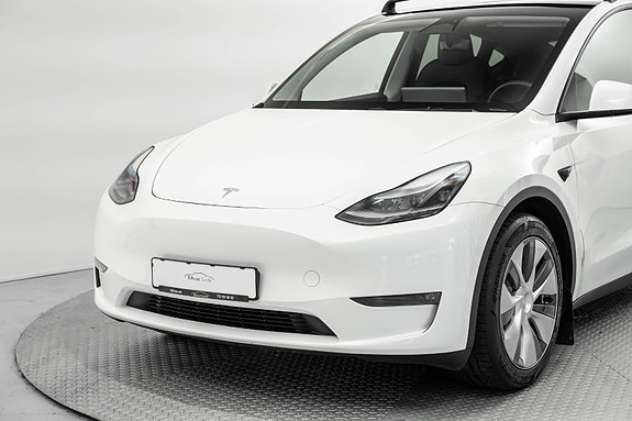 Tesla Model Y 2 of 25