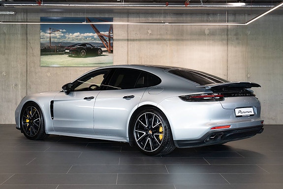 Porsche Panamera 10 of 30