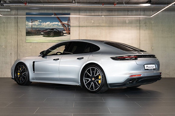 Porsche Panamera 3 of 30