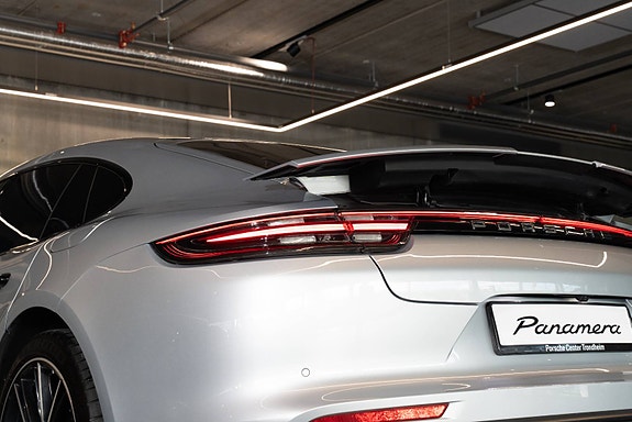Porsche Panamera 13 of 30