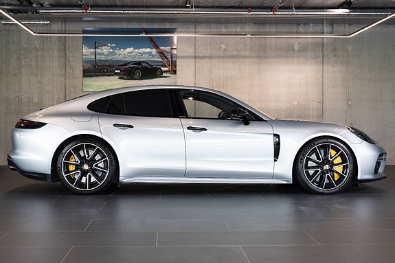 Porsche Panamera 8 of 30