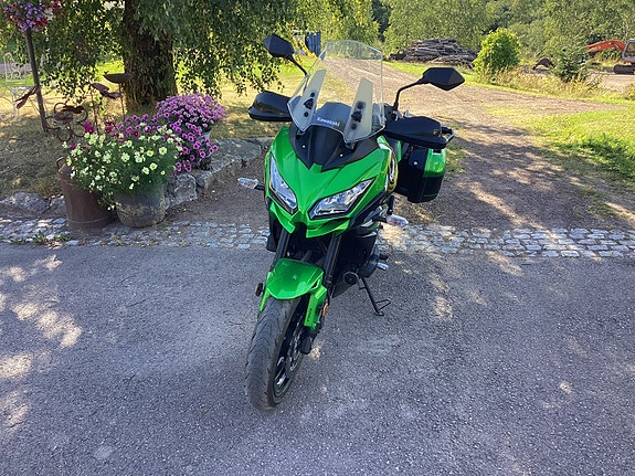 Kawasaki Versys 650 2 of 6