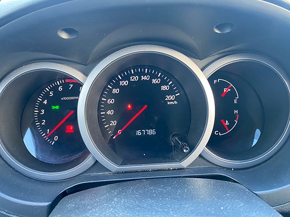 Suzuki Grand Vitara 13 of 13