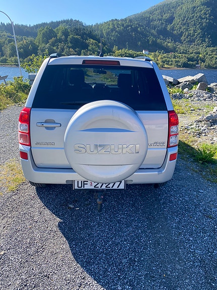 Suzuki Grand Vitara 5 of 13