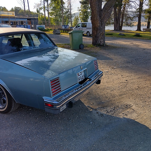 Pontiac Grand Prix 7 of 8