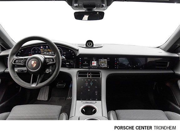 Porsche Taycan Sport Turismo 26 of 30
