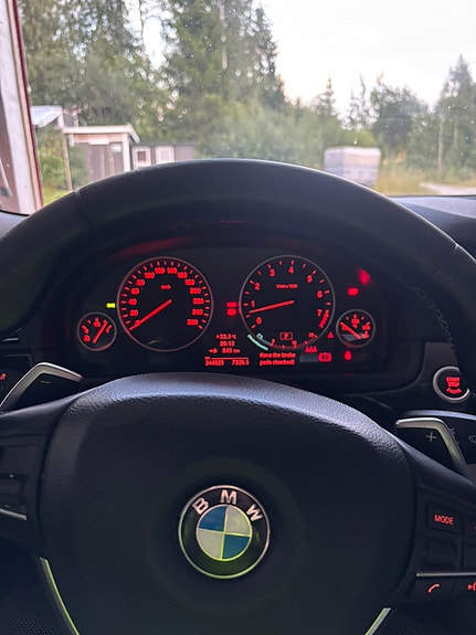 BMW 523i 19 of 19