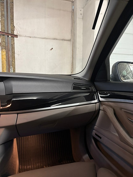 BMW 523i 14 of 19