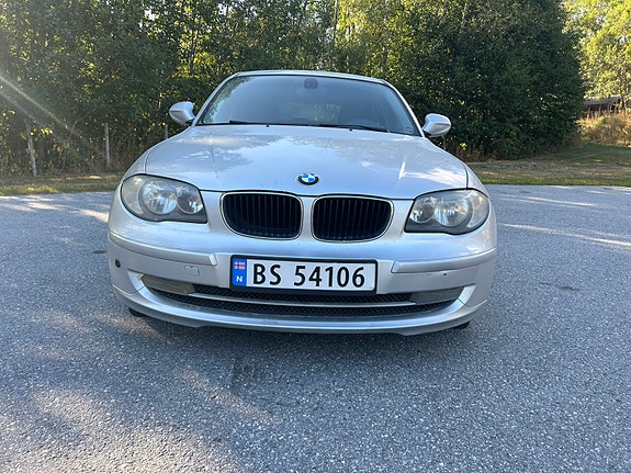 BMW 116d 2 of 9