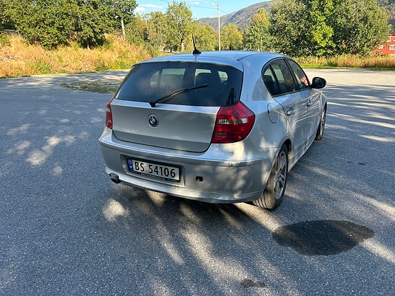 BMW 116d 4 of 9